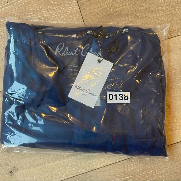 Robert Graham
Myles Cotton-Blend Pocket Tee - Picture 5 of 5